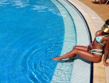 Την βρήκαμε: Η Θεσσαλονικιά- όνειρο στα πιο... αποκαλυπτικά της! (φωτό)